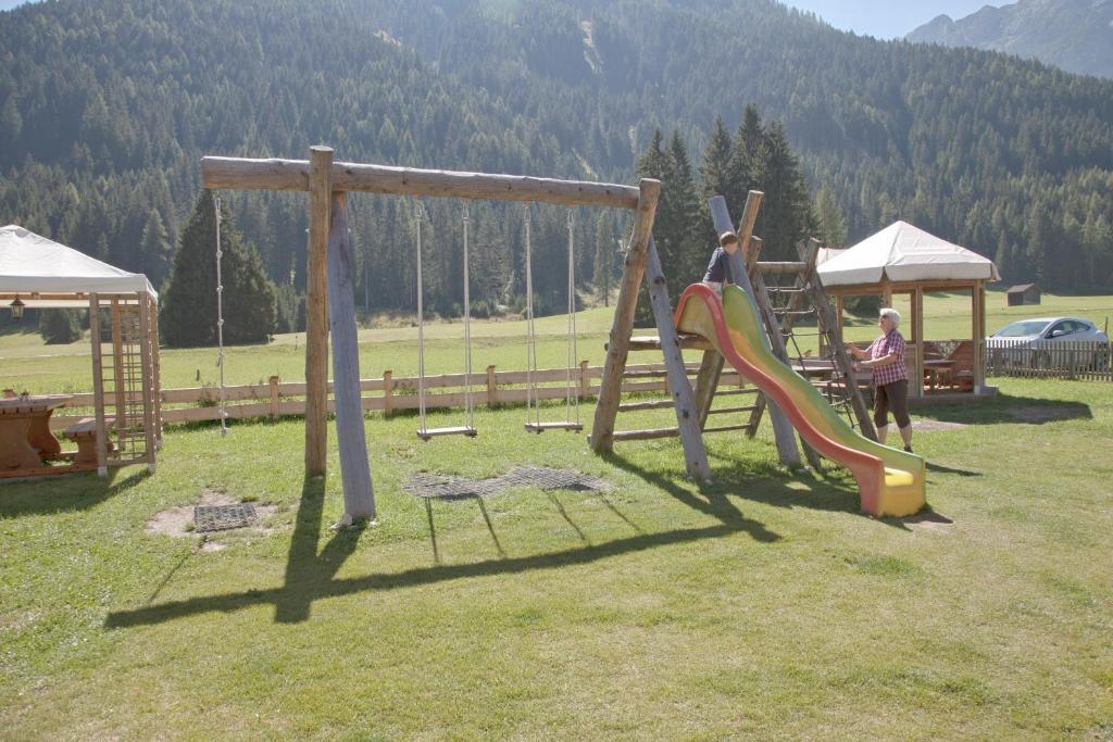 Gasthof Huber Braies  Esterno foto